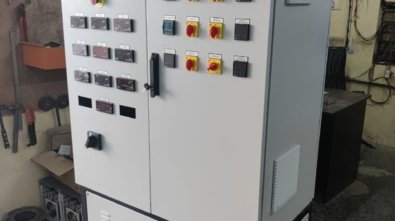 Thyristor temperature control panel